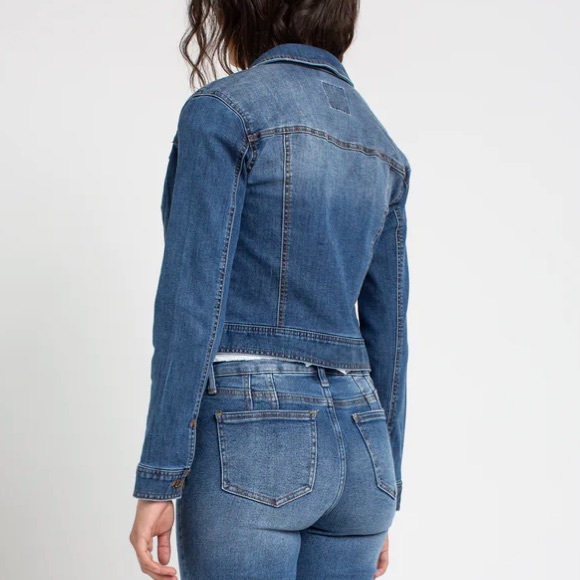 39 The Perfect Denim Jacket - Picture 3 of 3